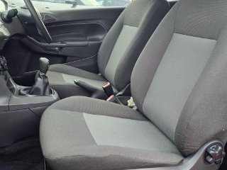 /photos/9318/00c8b2e6-cd07-4383-8bf1-c7dc8e211ebe_i320x240.jpg