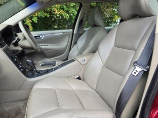 /photos/9318/17155f44-1e5b-42e0-87b4-e15cfefb2da5_i320x240.jpg