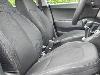 /photos/9318/2b897dd1-15de-4f72-84ff-f7920c62a708_i320x240.jpg