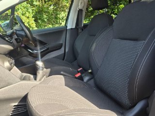 /photos/9318/2bb1c9d4-c0f7-44c8-ba08-43d379da47d1_i320x240.jpg