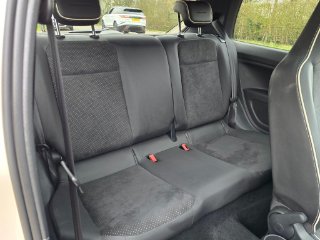 /photos/9318/43b35c14-8617-44cb-93d9-b06882872ec6_i320x240.jpg