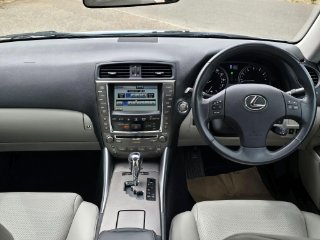/photos/9318/44850e6d-45d1-4247-9afc-786d4c2c3c1e_i320x240.jpg