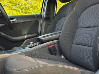 /photos/9318/4af35453-2376-4810-932c-5673a194e8ac_i320x240.jpg