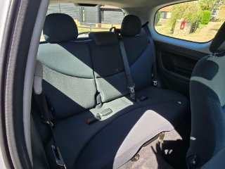 /photos/9318/6127d0b1-1702-4208-8f46-8bd85b077e50_i320x240.jpg