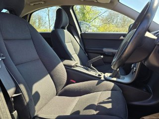 /photos/9318/6f53692f-fc31-475e-a279-b2009589e894_i320x240.jpg