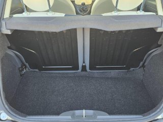 /photos/9318/74c56101-ec44-476e-a9d1-9d6404c46b46_i320x240.jpg