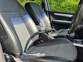 /photos/9318/769700a3-d50a-436c-9852-f37bd6bd1324_i320x240.jpg
