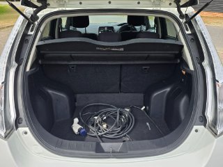 /photos/9318/97f2d7df-c3b7-403c-b26e-0515bdd3750d_i320x240.jpg