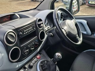 /photos/9318/99e8be15-c3c8-49c7-b2eb-da696eb5135e_i320x240.jpg