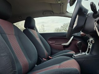 /photos/9318/af88a92f-2e86-40ea-977f-b341764b792a_i320x240.jpg