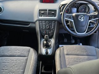 /photos/9318/da8cc51a-851d-4fc4-abde-3076b15fd7f8_i320x240.jpg