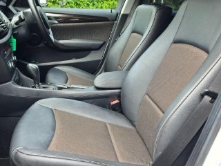 /photos/9318/ea088e2b-562c-4706-b5c6-88fcb6b34cff_i320x240.jpg