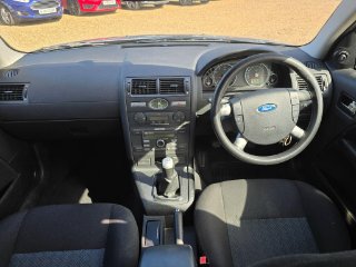 /photos/9318/f28e7a0f-a688-4668-8f12-44f9fa9e6c75_i320x240.jpg